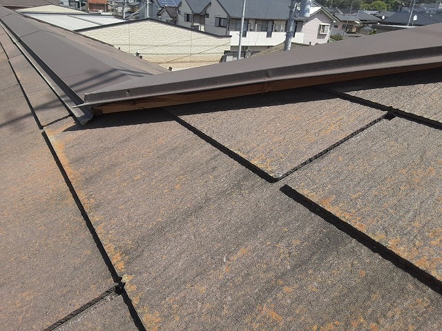 棟板金のめくれ